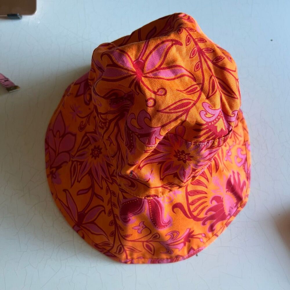 Bath and body works floral sun hat bucket